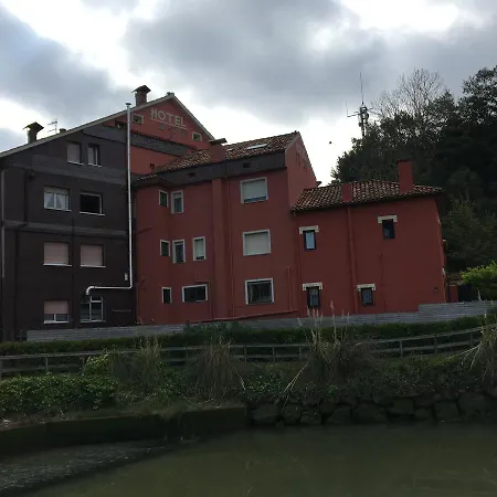 ホテル Derli Sella
